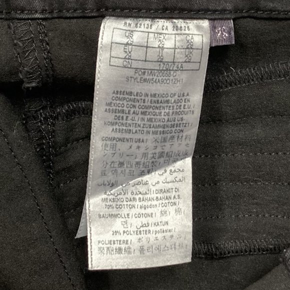 GUESS Los Angeles LA Painted Jeans, Black w Red Splatter Design. Size 28 / US 6 - Picture 7 of 7